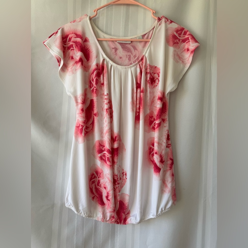 New York & Co White and Pink Floral Pleated Blouse Size XS Oversized EUC